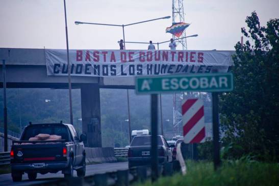 10371616_767622496658764_8315428697827624123_n