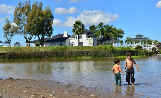 19 11080984_831059660302366_6281524341368076348_n