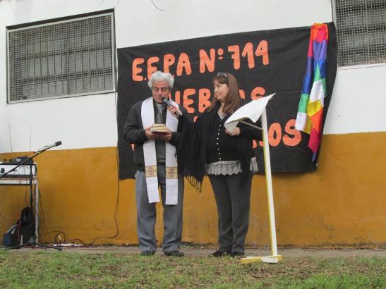 10 11391266_860678400673825_2340583584746552859_n