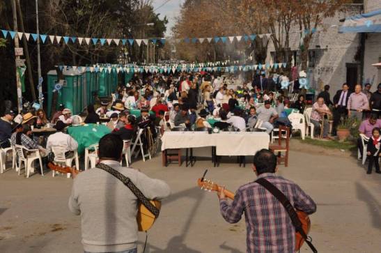 12 10422024_688987317913381_7790766929065004307_n