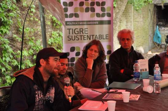 12074502_447759348750607_87275650849780939_n