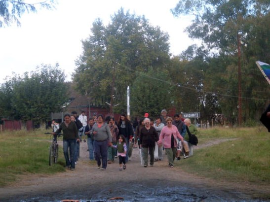 1470408_569862693088732_285938786_n